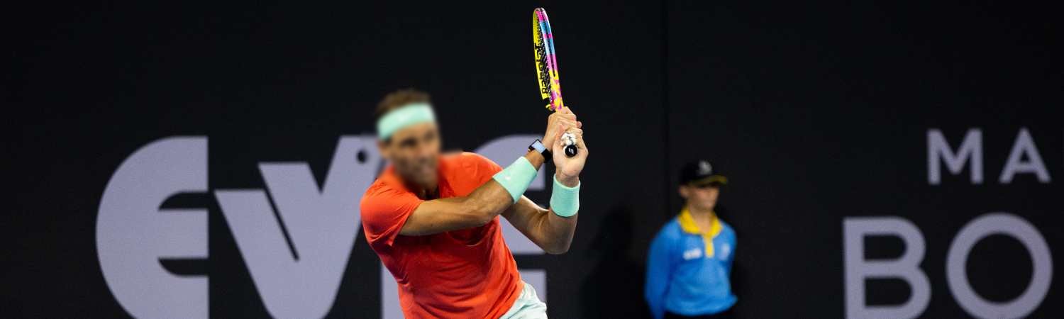 Rafael Nadal jugando tenis 2024